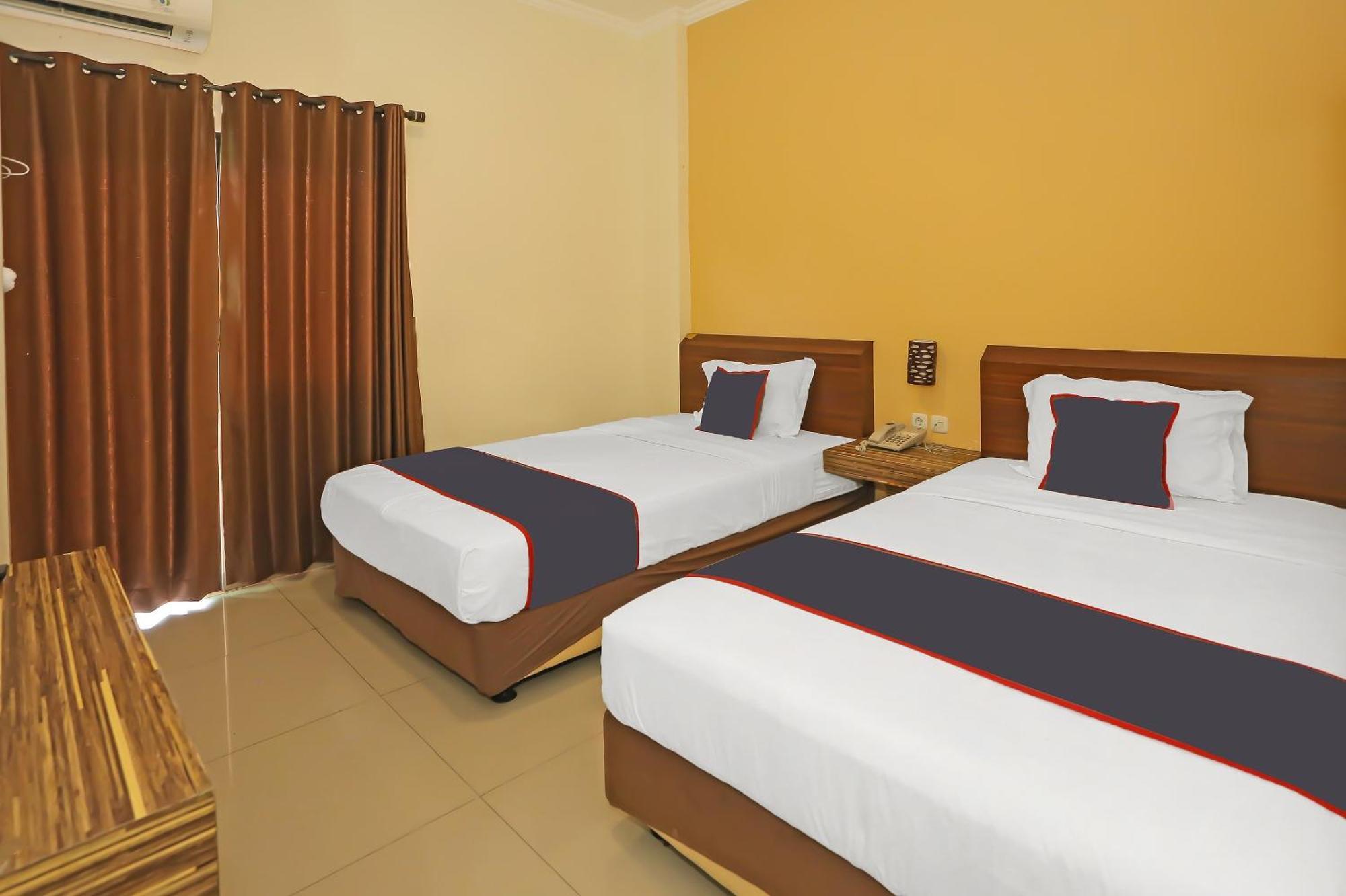 Super Oyo Collection O 92130 Hotel Fiducia Kaji จาการ์ตา ภายนอก รูปภาพ